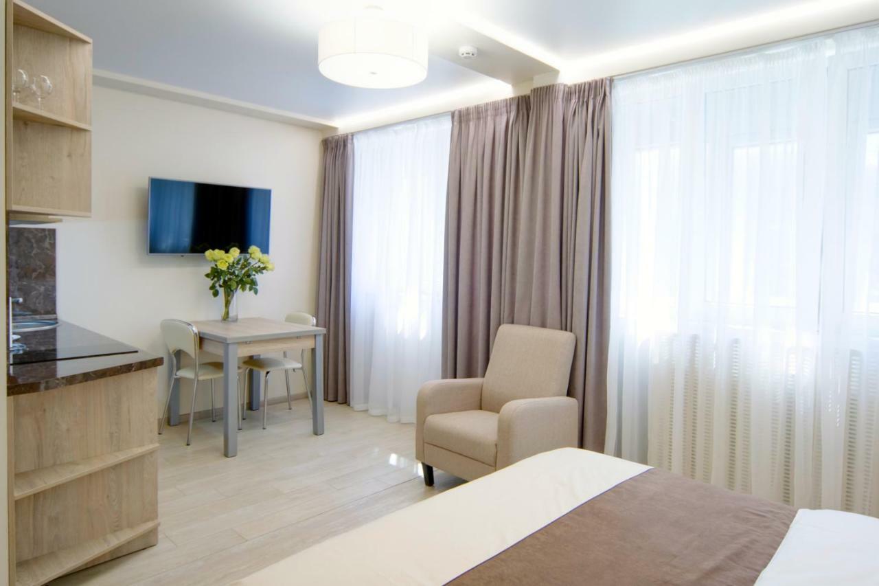Arena Summit Apart Hotel Kiev Exterior foto